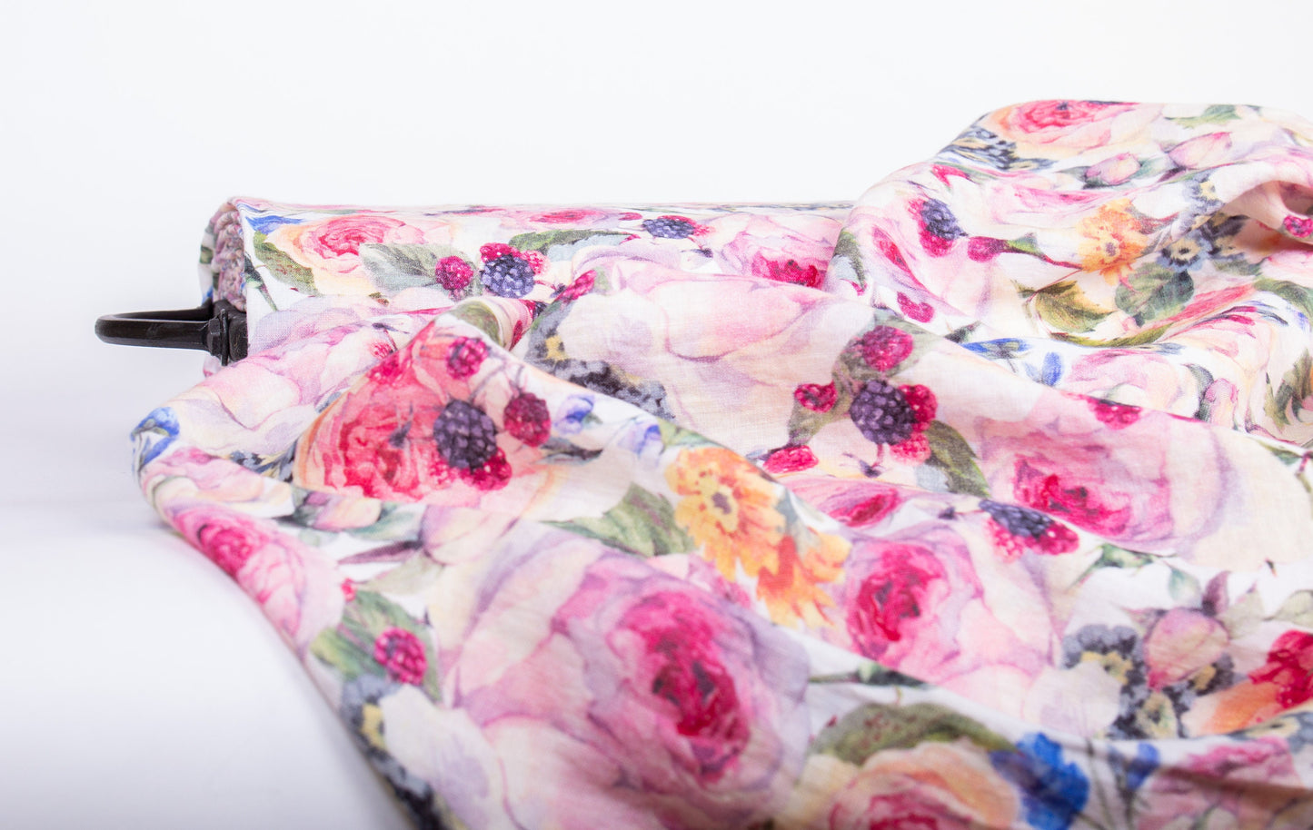 Linen Fabric Roses Edelweiss Berries | Floral Print
