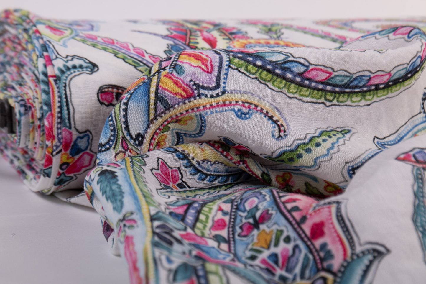 Linen Paisley Fabric