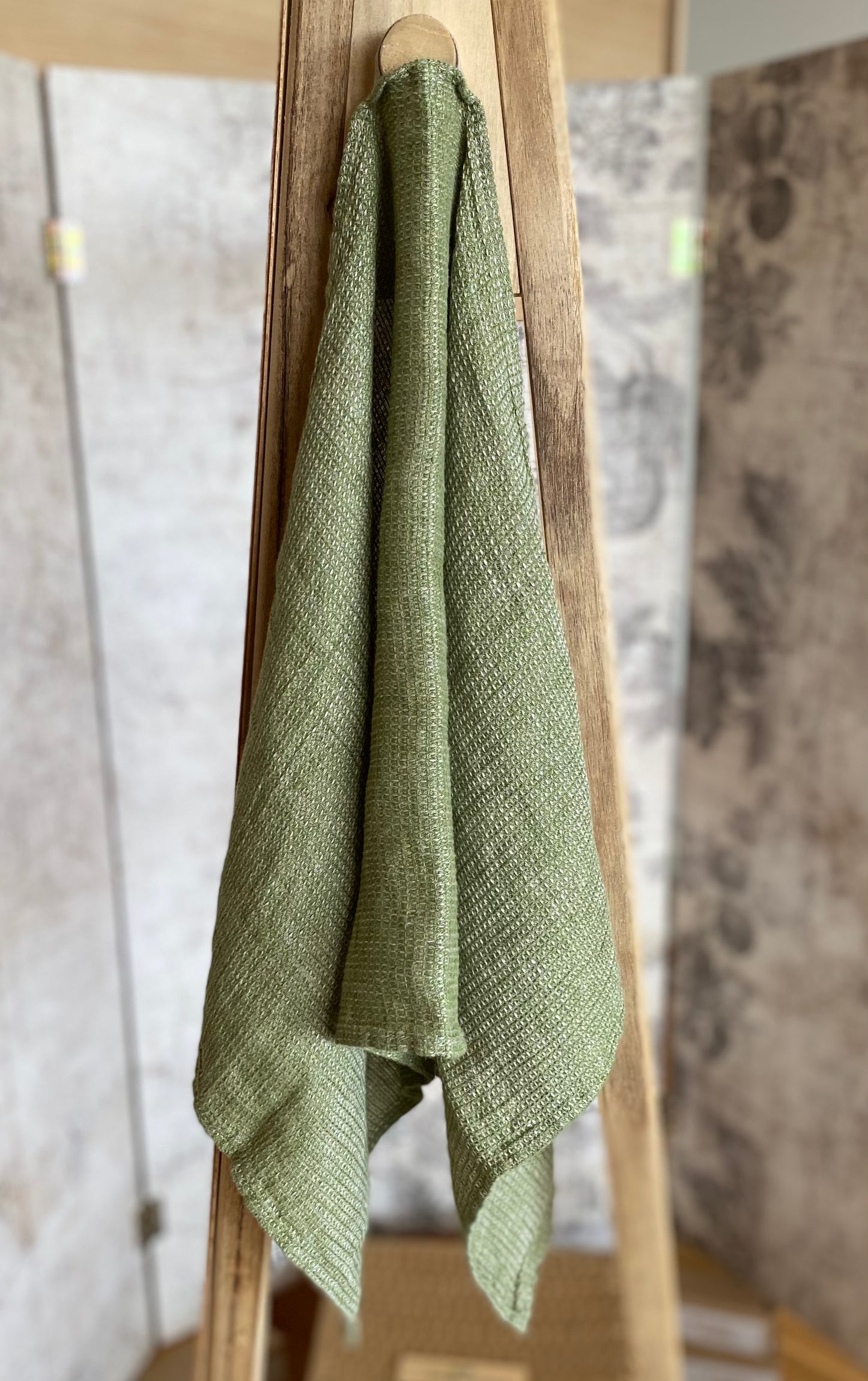 100% Linen Waffle Towel – Natural & Fern Green