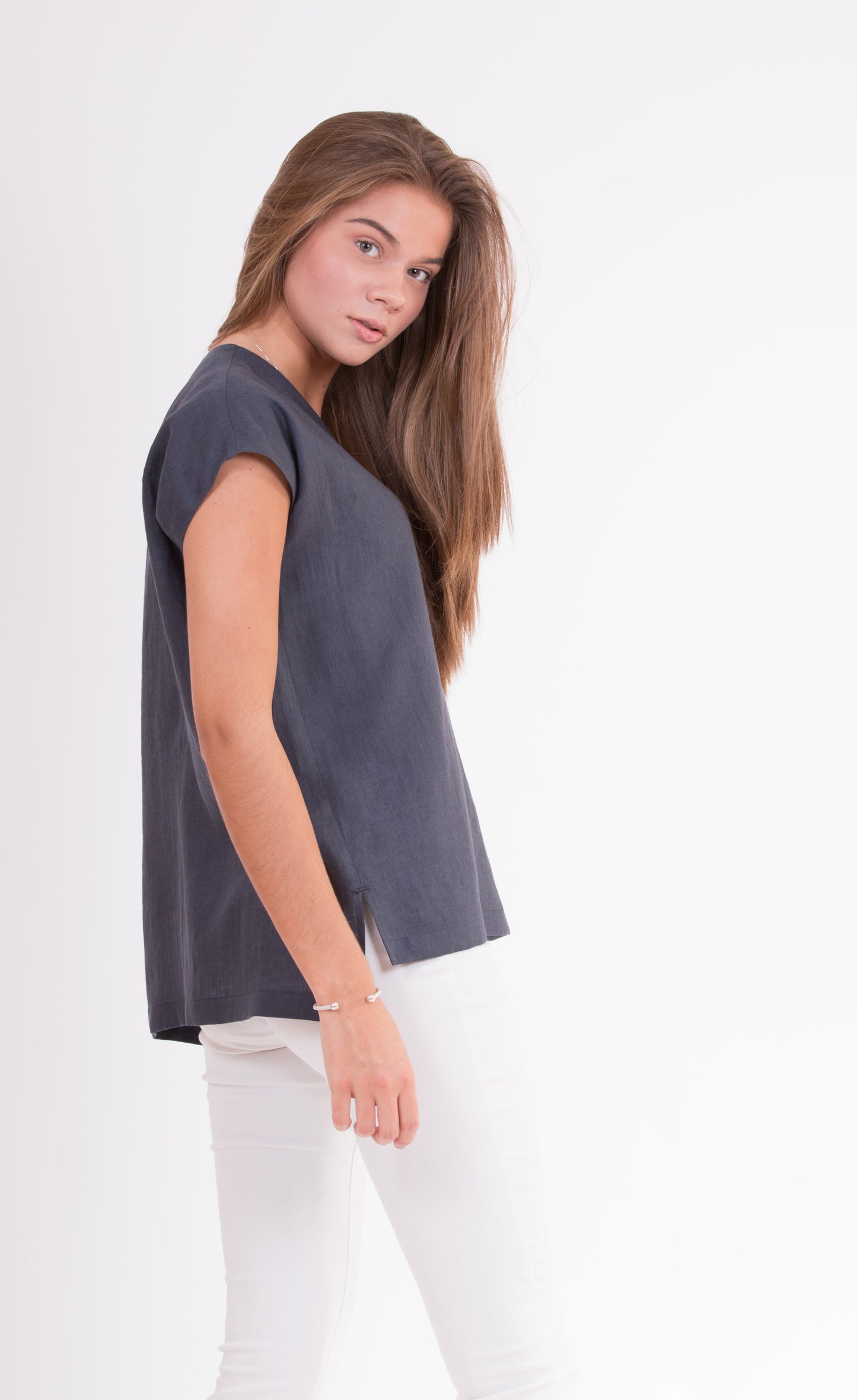 100% Lightweight Softened Linen | Dark Gray Graphite (135g/m²)