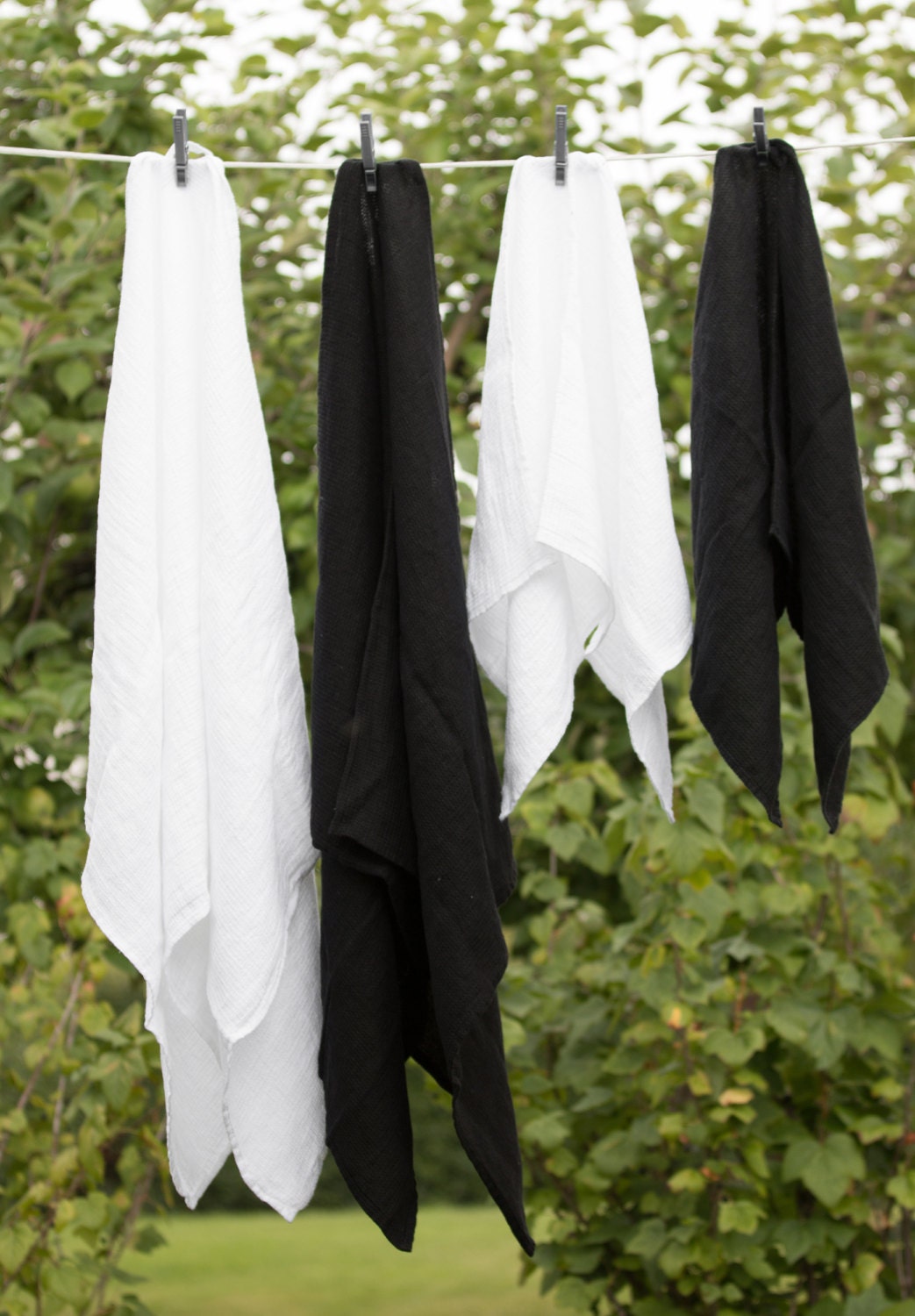 Black Linen Waffle Towels | Bath & Beach