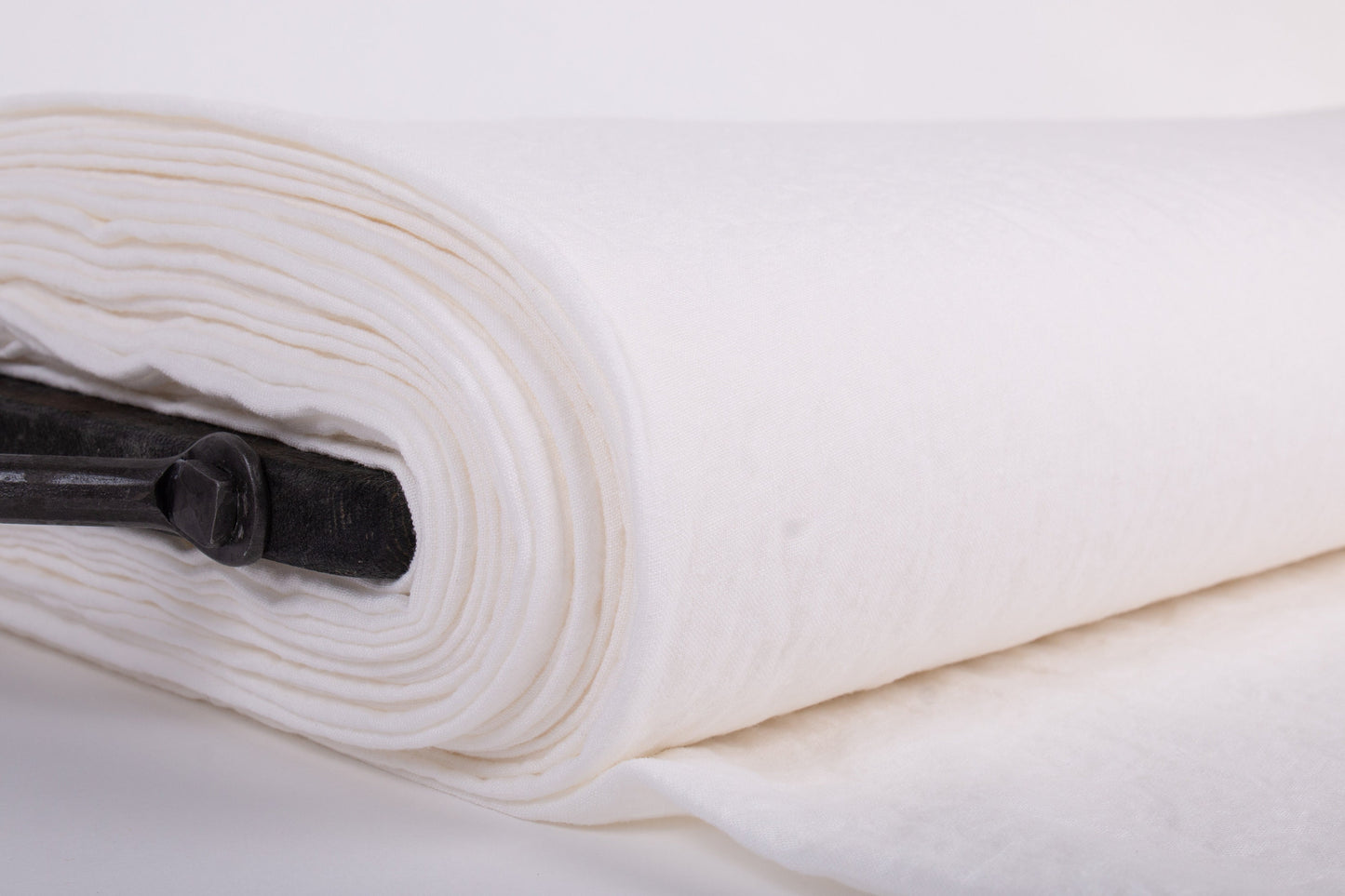 Medium Weight Off-White Linen Fabric (200gsm)