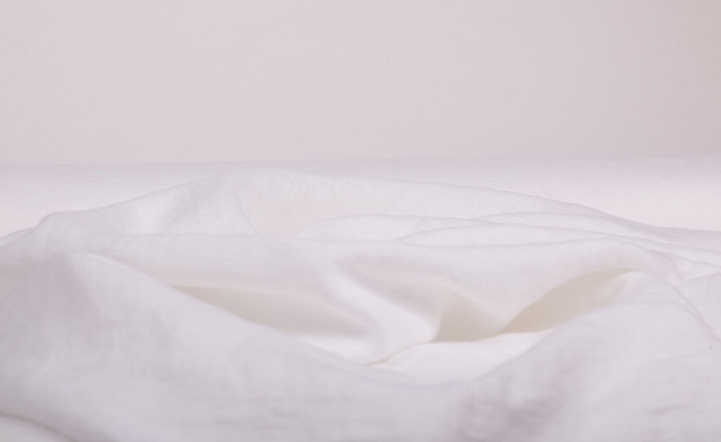 Mediumweight Stark White Linen Fabric (200 gsm)