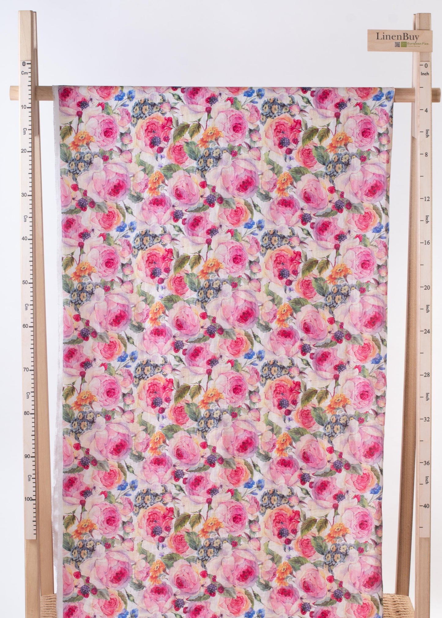 Linen Fabric Roses Edelweiss Berries | Floral Print